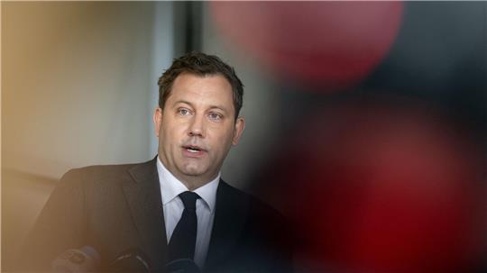 Am Mittwoch will Klingbeil die Eckpunkte für den Haushalt ins Kabinett bringen. 