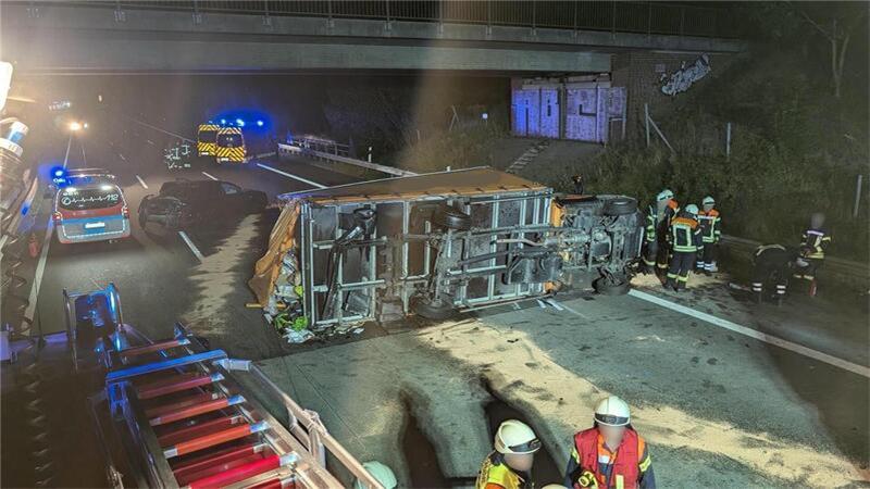 Bockel: Transporter liegt nach Unfall quer auf der A1 Am Mittwochabend kam es auf der A1 zwischen Bockel und Stuckenborstel zu einem Unfall. Dabei wurden mehrere Menschen verletzt.