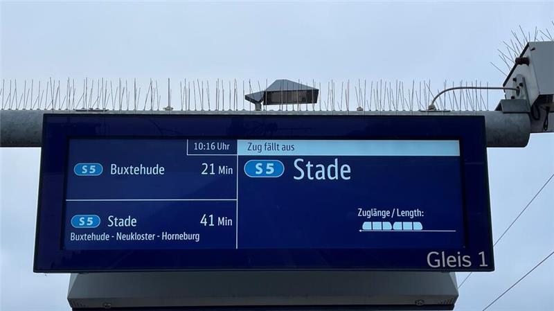Am Mittwochvormittag verkehrten die S-Bahnen der Linie S5 von und nach Stade nur im 40-Minuten-Takt.
