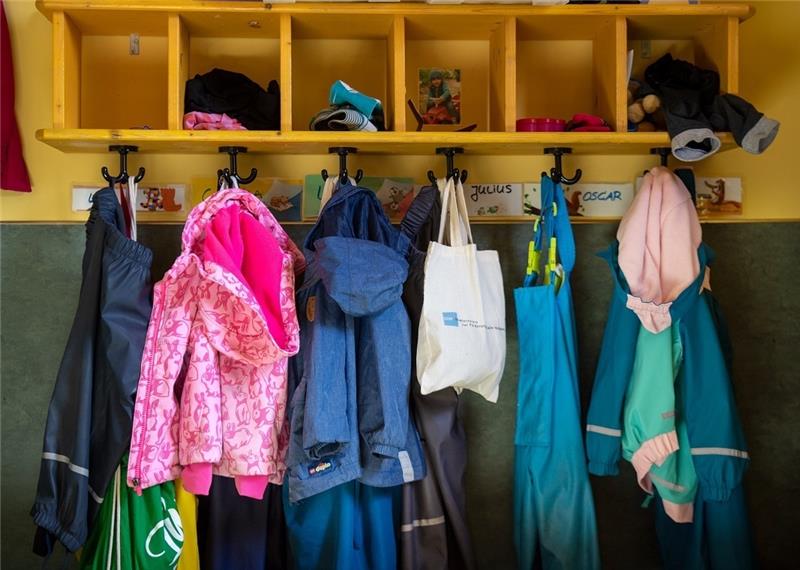 Am Montag (2. Mai) sollen daher die Beschäftigten der Sozialarbeit, am Mittwoch (4. Mai) die in Kitas und dem schulischen Ganztag und am Donnerstag (5. Mai) die Mitarbeiterinnen und Mitarbeiter der Behindertenhilfe in den Streik gehen. Foto: Monika Skolimowska/dpa-Zentralbild/dpa