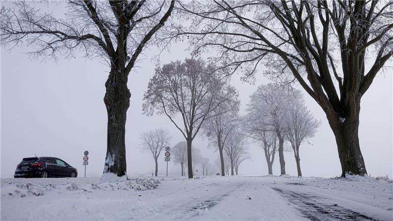 Am Montag gibt es Unwetterwarnungen vor Glätte.