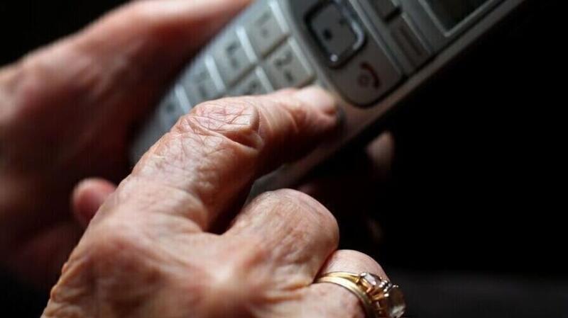 Nächster Schockanruf: Polizei stellt Betrügern eine Falle – Festnahme Am Montagabend erhielt eine 89-jährige Cuxhavenerin einen beängstigenden Anruf von vermeintlichen Polizeibeamten.