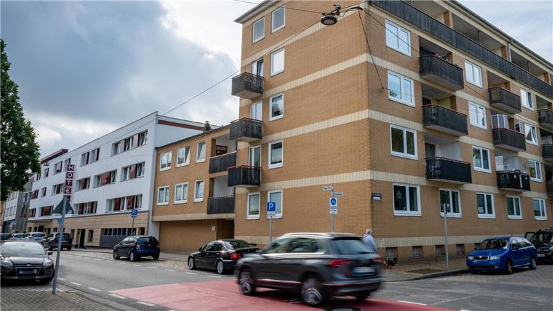 Überfall auf Hotel in Bremerhaven: Räuber scheitert kläglich Am Montagabend hat ein Unbekannter versucht, im Hotel Haverkamp Bargeld zu erbeuten.
