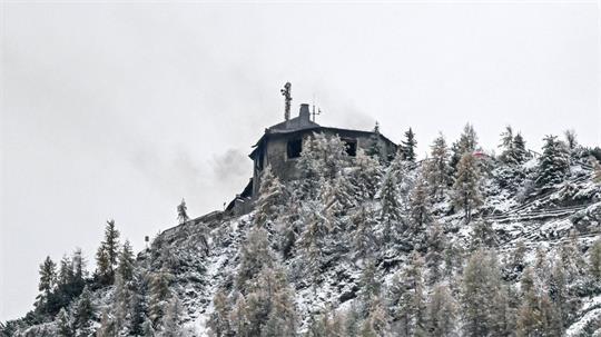 Am Morgen brannte es noch im Kehlsteinhaus. 