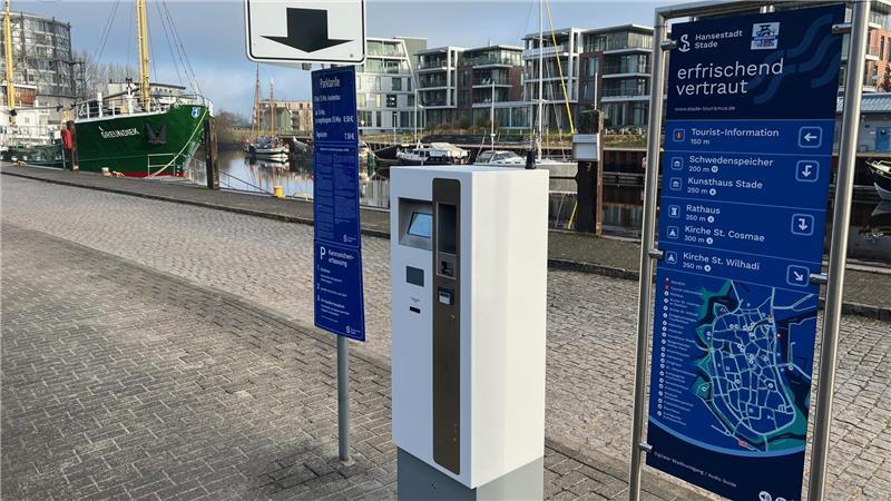 Am Parkplatz am Hafen können Parker nicht wie im Rest der Innenstadt über eine App bezahlen. Die FDP findet die Gestaltung der App unübersichtlich und möchte dies ändern.