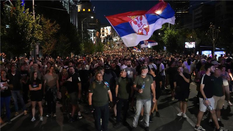 Wieder Gewalt bei Protesten in Serbien Am Rande der Proteste gegen den serbischen Präsident Vucic kam es die dritte Nacht in Folge zu Ausschreitungen. (Archivbild)
