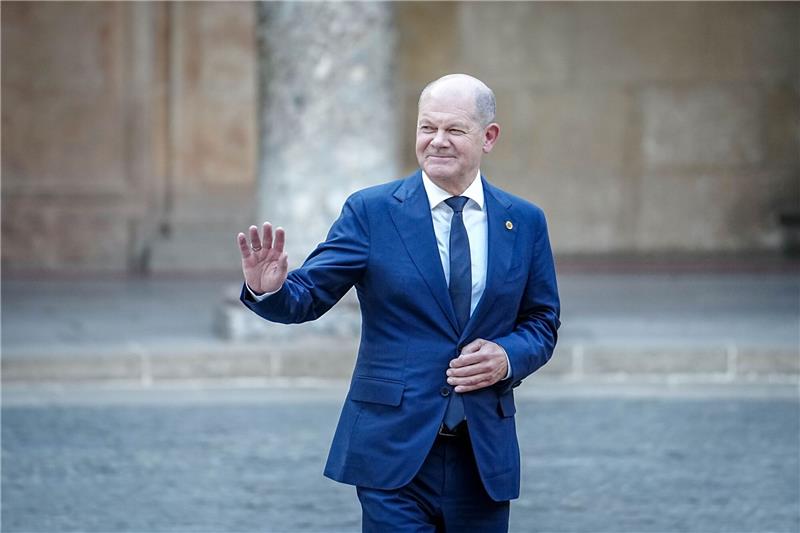 Am Rande des informellen Gipfels will sich Bundeskanzler Olaf Scholz voraussichtlich zu einem Gespräch mit Italiens Ministerpräsidentin Giorgia Meloni treffen.