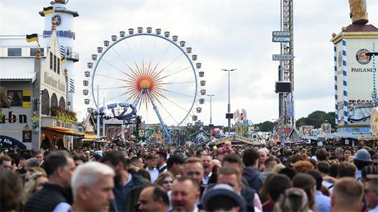 Am Samstag heißt es wieder „O’zapft is“. (Archivbild) 