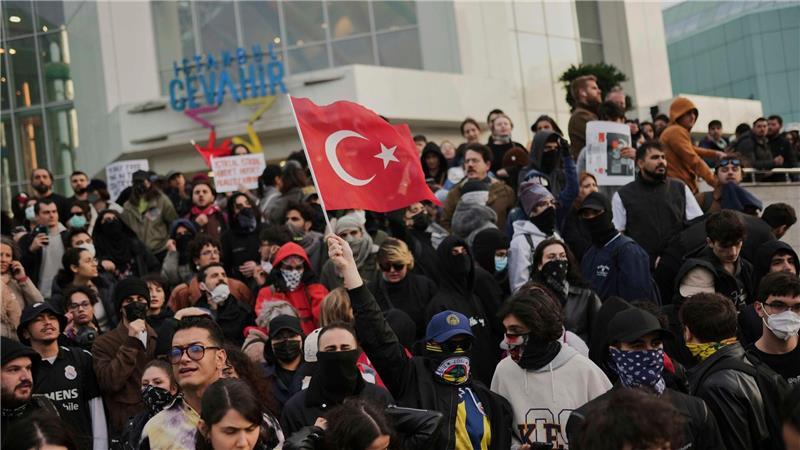 Menschenrechtler prangern Polizeigewalt in Türkei an Am Samstag ist in Istanbul eine Groß-Demo geplant.