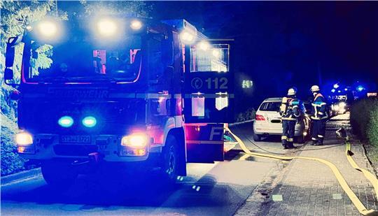 Am Samstagabend rückte die Feuerwehr zu einem Brand in Jork-Borstel aus.