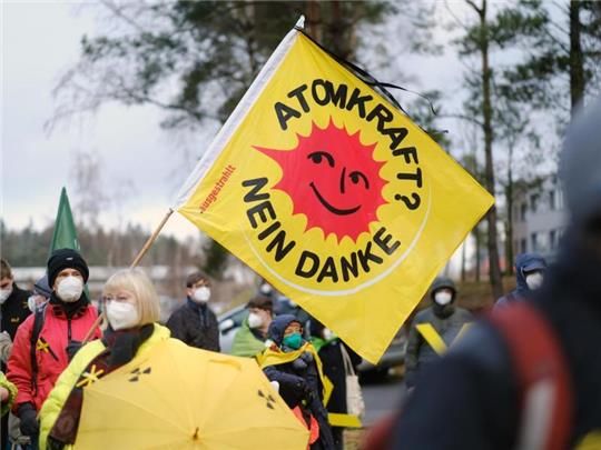 Am Sonnabend wird es eine Mahnwache für Atomausstieg, Energiewende und Klimaschutz geben. Foto: Markus Hibbeler/dpa
