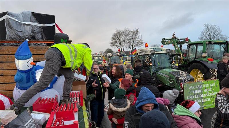 Am Startpunkt in Apensen ist der Andrang groß.