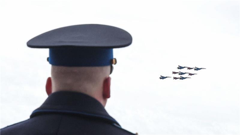Parade ohne Störung: Putin siegessicher im Ukraine-Krieg Am Tag des Sieges war die Lage angespannt in Russland.