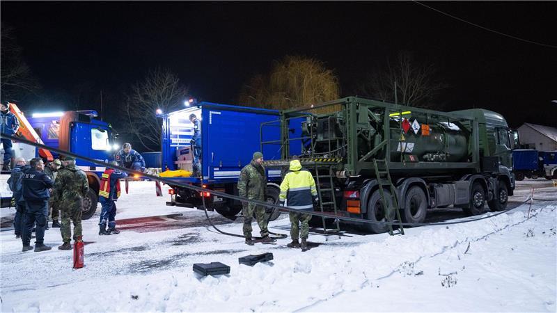 Am Tag vier des Blackouts im Südwesten von Berlin sind immer noch rund 25.500 Haushalte ohne Strom. Aus Sicht von Hamburgs Umweltsenatorin Katharina Fegebank (Grüne) ist die Hansestadt besser auf Anschläge auf die Energieinfrastruktur vorbereitet.