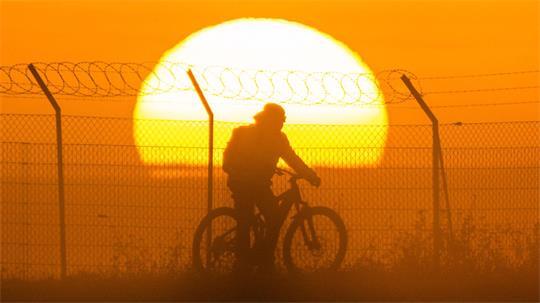Am Wochenende wird es noch einmal sommerlich in Deutschland – im Südwesten sogar mit Temperaturen über 30 Grad.
