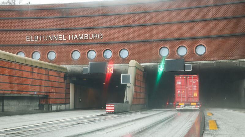 Am Wochenende wurde der Elbtunnel für rund 50 Stunden gesperrt. (Archivbild)