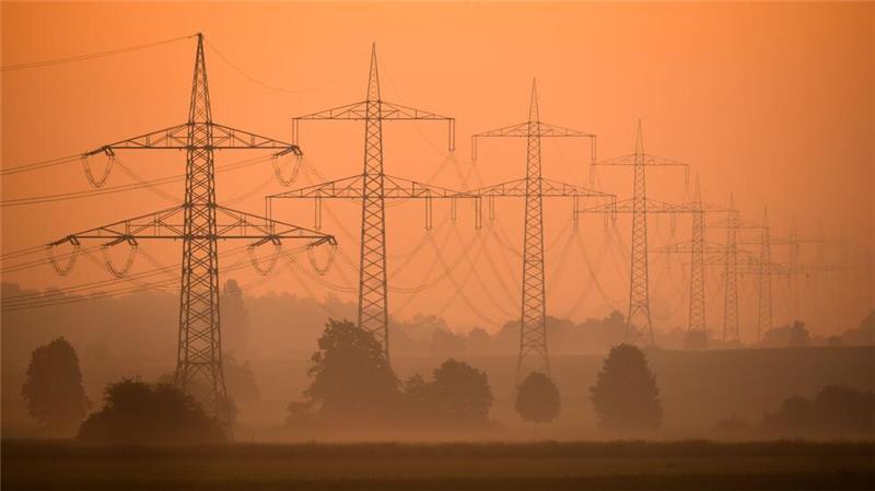 Am späten Donnerstagnachmittag zwischen 17 und 18 Uhr hatte eine Megawattstunde Strom im deutschen Stromgroßhandel 936 Euro gekostet, das sind fast 94 Cent je Kilowattstunde. (Symbolbild)