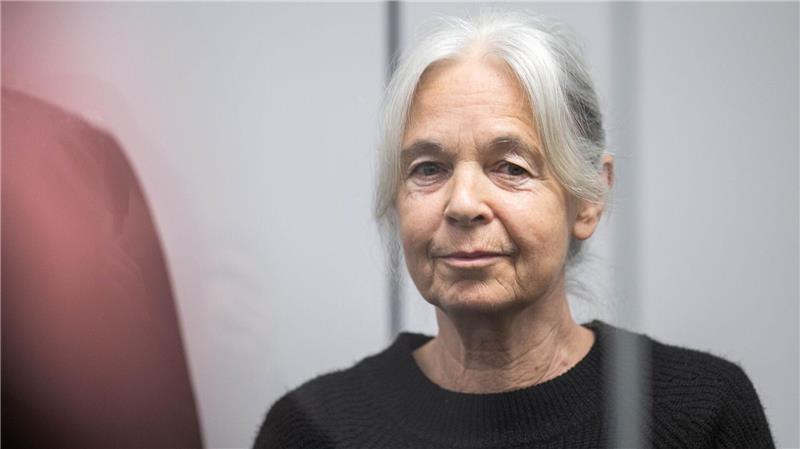 Klette-Prozess: „Zitterte am ganzen Körper“ - Zeuge nach Schüssen in Angst Am vierten Tag im Prozess gegen Daniela Klette wurden weitere Zeugen gehört. (Archivbild)