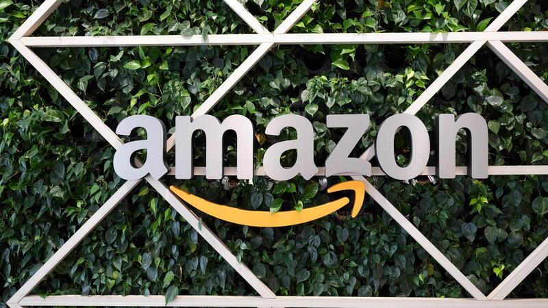 Amazon stellt Chatbot für Unternehmen vor Amazon hat den KI-Chatbot Q für Geschäftskunden vorgestellt.