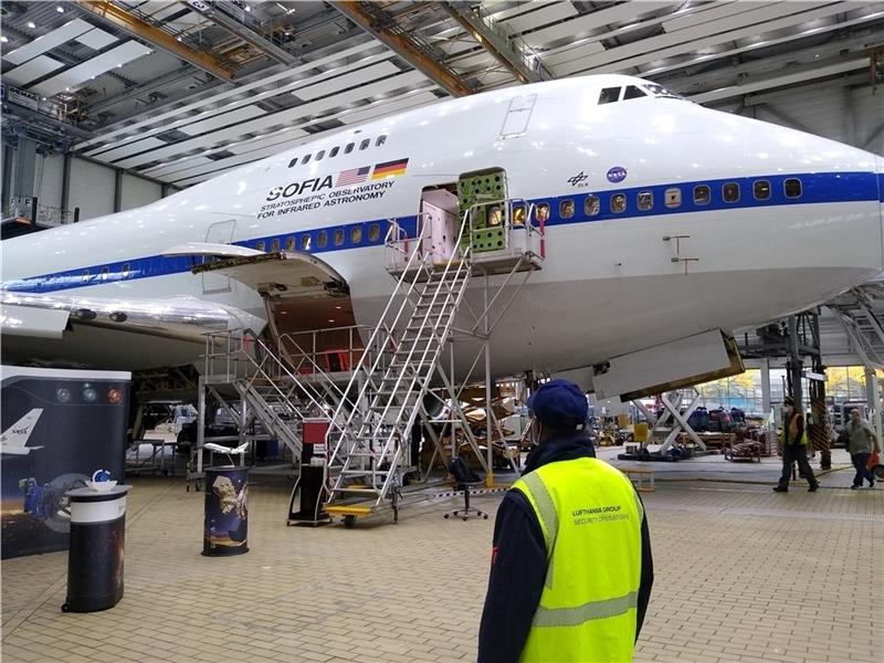 An Bord der Boeing 747SP befindet sich ein Teleskop. Fotos: Wolfgang Duveneck (3)