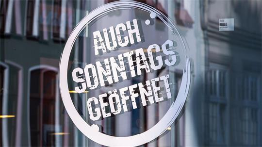 An Sonn- und Feiertagen müssen Geschäfte in der Regel geschlossen bleiben. In einigen Bundesländern gibt es bereits Sonderregelungen für Sonntagsöffnungen. (Symbolbild) 