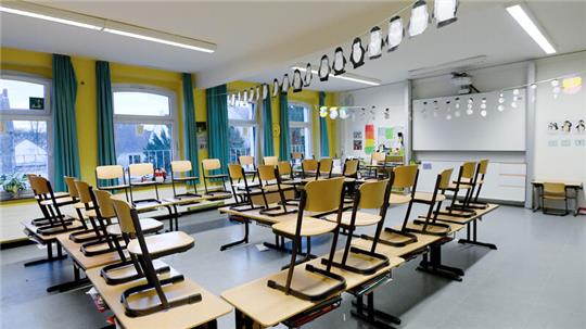 An den Schulen im Landkreis Stade fällt viel Unterricht aus. Schüler müssen immer öfter zu Hause bleiben.