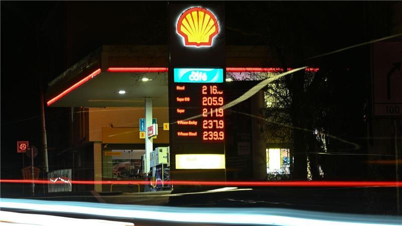 An den Tankstellen hat der Krieg längst Deutschland erreicht (Archivbild)