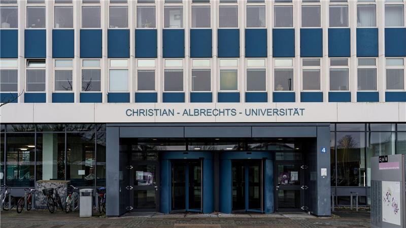 An der Christian-Albrechts-Universität wurde eine Wiederbesetzungssperre verhängt. (Symbolbild)