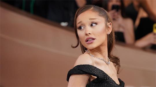 An der Diskussion um Ariana zeigt sich eine gesellschaftliche Debatte über Schönheitsideale und ihre Folgen. (Archivbild) 