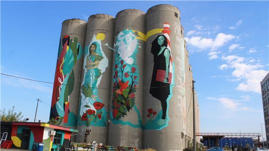 An der Donau in Belgrad stehen im Viertel Dorcol die „Silosi“ (Silos), die zu einem Partyareal geworden sind. (Archivbild)