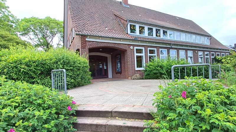 An der Grundschule Mulsum-Kutenholz, hier der Standort in Mulsum, könnte es bald zwei neue Lehrkräfte geben.