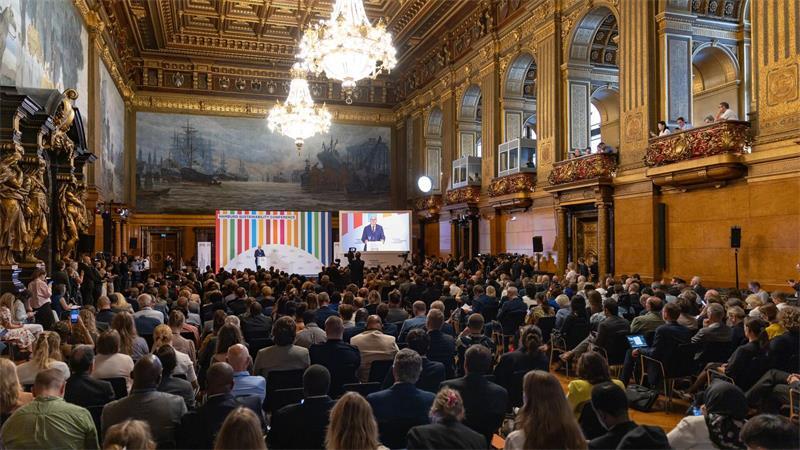 Steinmeier: Zeitgeist der Brutalität weht durch die Politik An der Hamburg Sustainability Conference (HSU) nehmen nach Angaben der Veranstalter rund 1.600 Teilnehmerinnen und Teilnehmern aus 115 Ländern teil.
