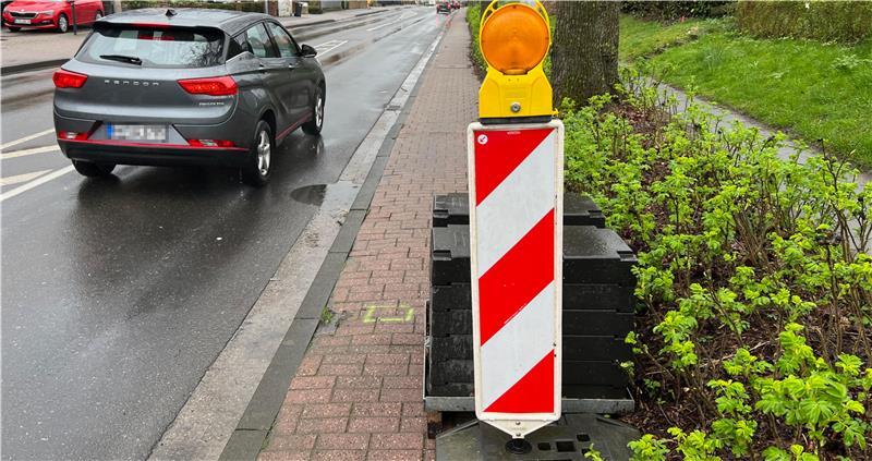 Drei Baustellen und Sperrungen im Stader Stadtgebiet An der Harsefelder Straße in Stade wird ein weiterer Bauabschnitt vorbereitet.