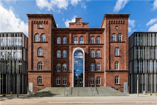 An der Technischen Universität soll ein Professor lehren, der Verschwörungstheorien und esoterische Ansichten verbreitet. Foto: Nguyen/TUHH