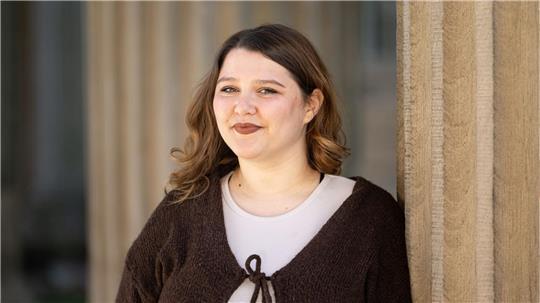 An der Universität Potsdam hat Döling auf Lehramt studiert.