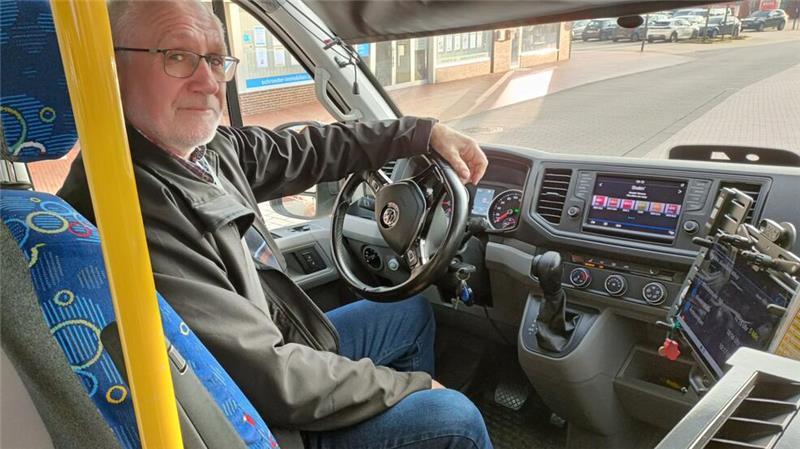 An diesem Vormittag fährt Klaus-Dieter Wilkop die ersten Touren, immer ehrenamtlich.