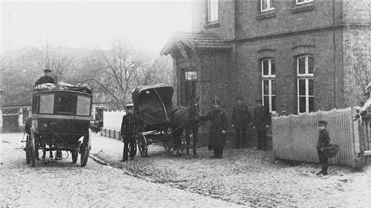 An dieser Stelle muss das Gebäude des Hausvogts gestanden haben, in dem das Feuer am 30. Mai 1799 ausbrach.