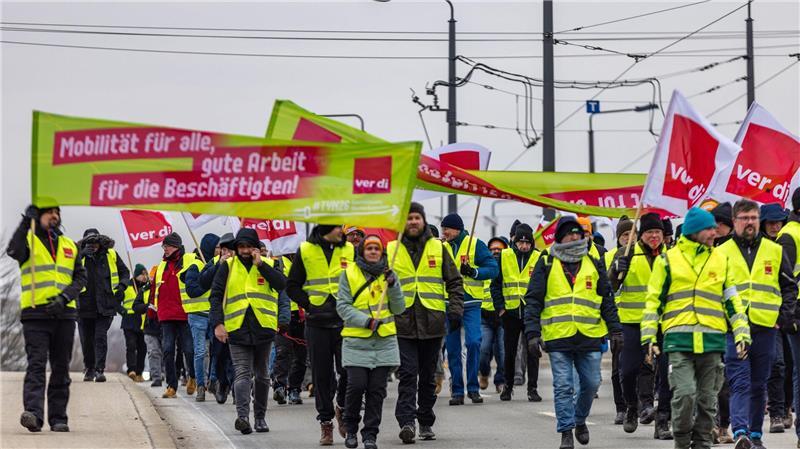 An vielen Orten fanden Kundgebungen und Demonstrationen statt.