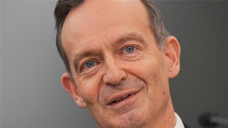 Anders als seine bisherigen FDP-Ministerkollegen bleibt Volker Wissing im Kabinett.