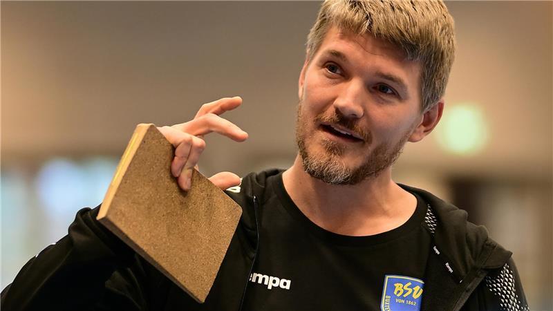 Nicolaj Andersson: 9 Dinge über den dänischen Chefcoach des BSV Andersson und sein Notizbuch.