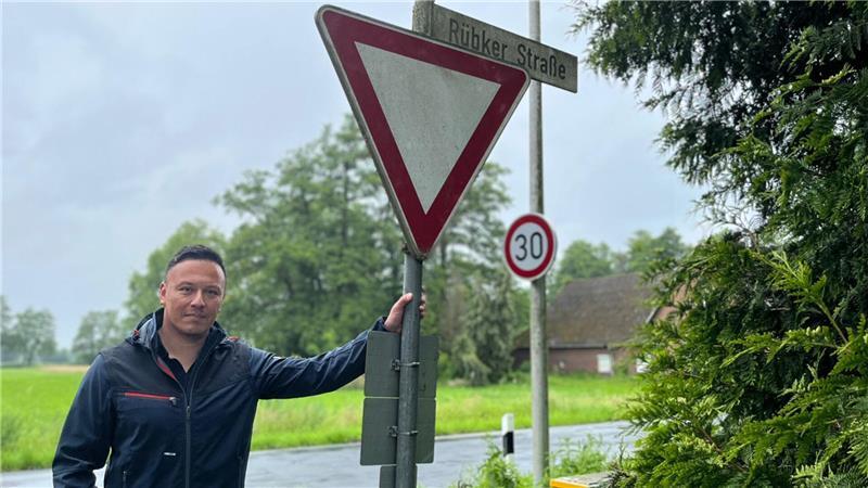 André Borgerhoff wohnt im Feldmannweg und will die Lage der Anwohner an der Rübker Straße verbessern.