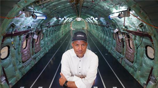 André Walter, Geschäftsführer der Airbus Aerostructures GmbH, geht von Hunderten neuen Jobs aus.