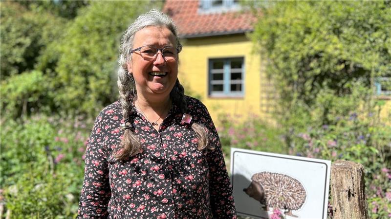 Sie ist die Igel-Expertin - und stößt in der Rettungsstation an Grenzen Andrea Breimeier ist die Igelstation in Hagenah. Ihr Ehrenamt macht sie zur Alltagsheldin - bringt sie aber auch an Grenzen.