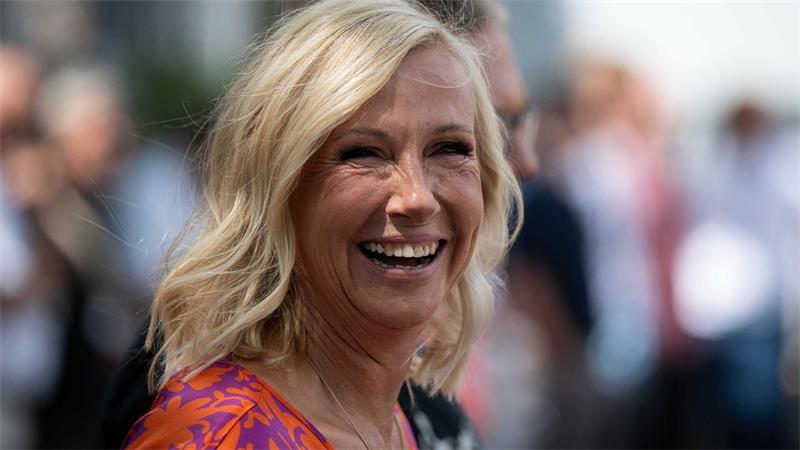 Der „Fernsehgarten“ fällt aus - kommt aber trotzdem Andrea Kiewel ist das Gesicht und die beliebte Moderatorin der populären Show „ZDF-Fernsehgarten“. (Archivbild)