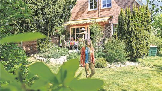 Andrea Kommert aus Lüneburg fürchtet, dass sie ihr Haus wegen gestiegener Erbbau-Zinsen bald verkaufen muss.