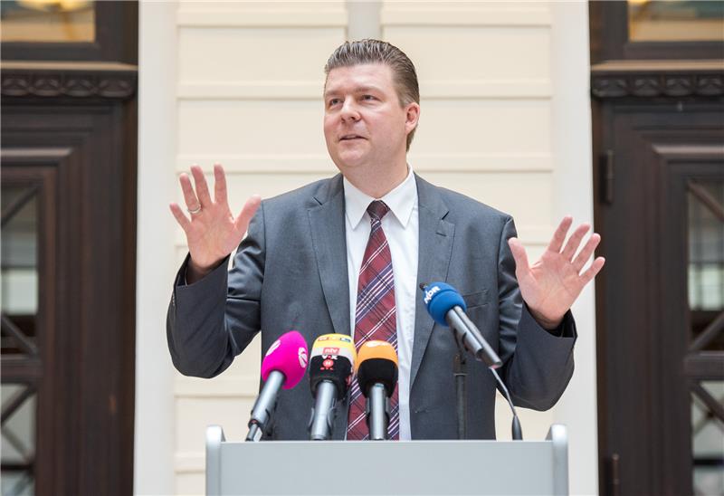 Andreas Dressel (SPD) ist seit Ende März Hamburgs Finanzsenator. Foto Bockwoldt/dpa