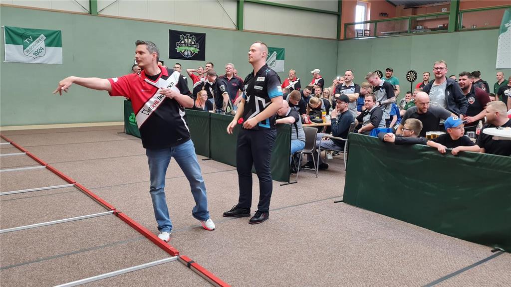 Andreas Koch (links) kam einem Sieg gegen Max Hopp ganz nah, verpasste aber mehr...