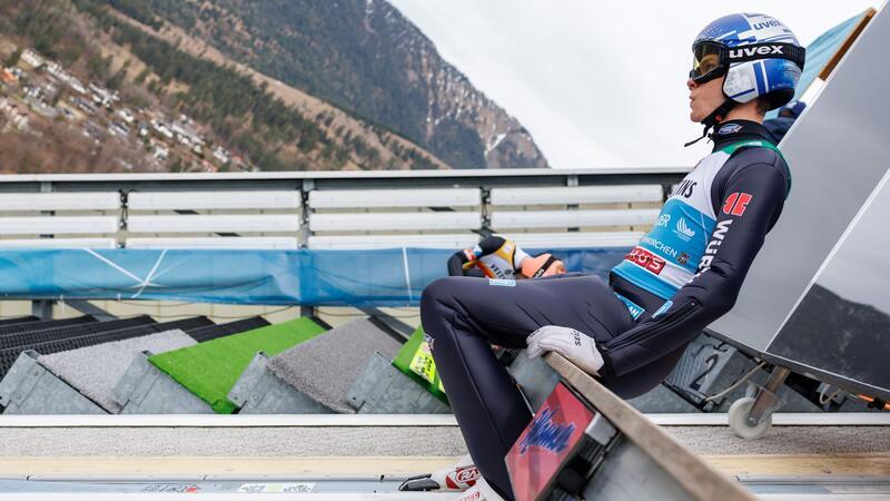 Wellinger in Tournee-Quali auf Rang zwei - Lanisek siegt Andreas Wellinger sprang bei der Qualifikation für das Neujahrsspringen auf den zweiten Rang.