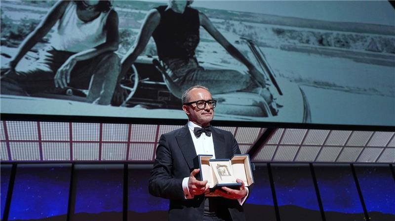 Sieg für „Fjord“: Cannes endet mit Plädoyer für Toleranz Andrej Swjaginzew nutzte seine Rede für einen politischen Appell.