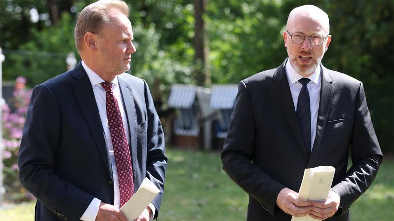 Andy Grote (SPD) verwies dabei auch auf die Verantwortung jedes Einzelnen. 